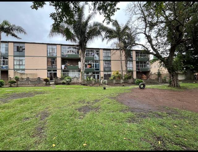 2 BEDROOM APARTMENT FOR SALE IN PINETOWN CENTRAL